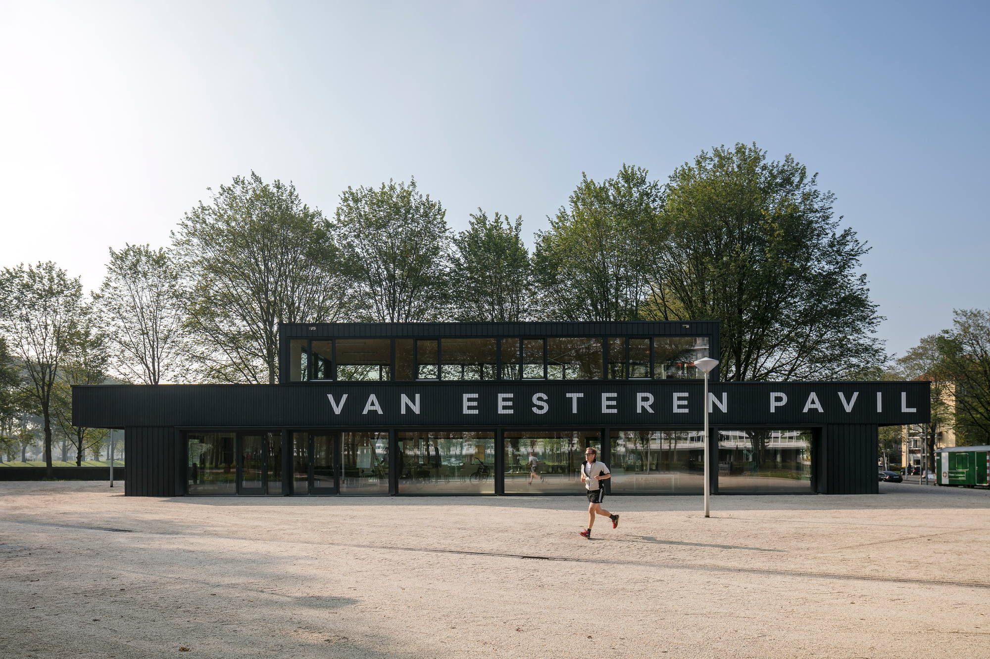 Pavillon von Korteknie Stuhlmacher Architecten in Amsterdam