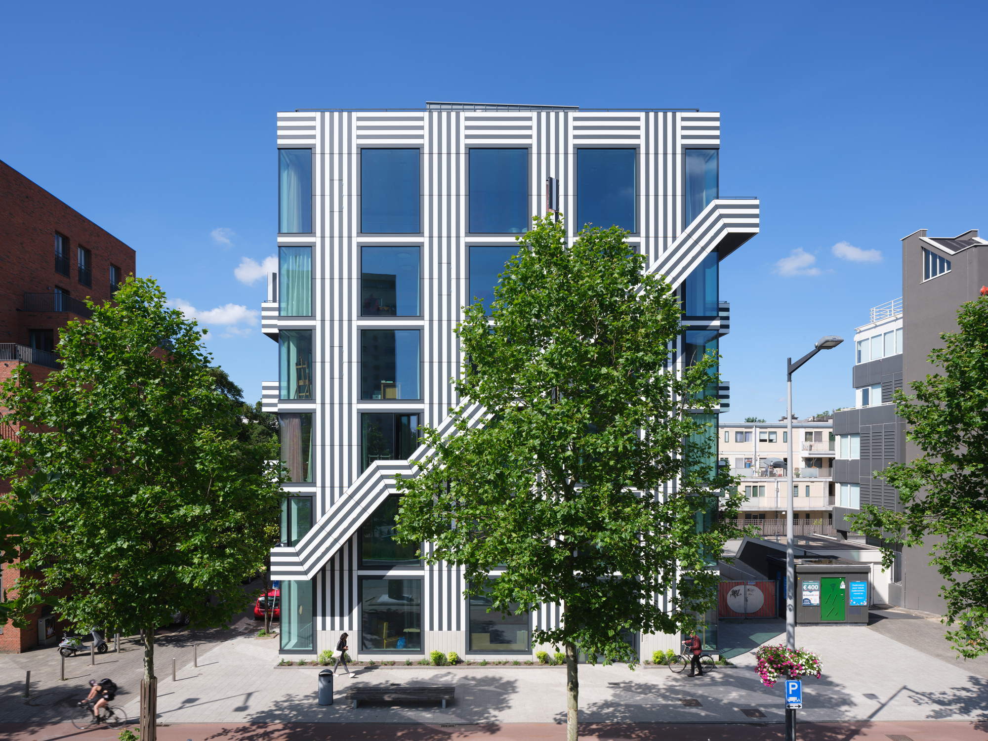 Bürobau in Amsterdam von Thonik und MMX