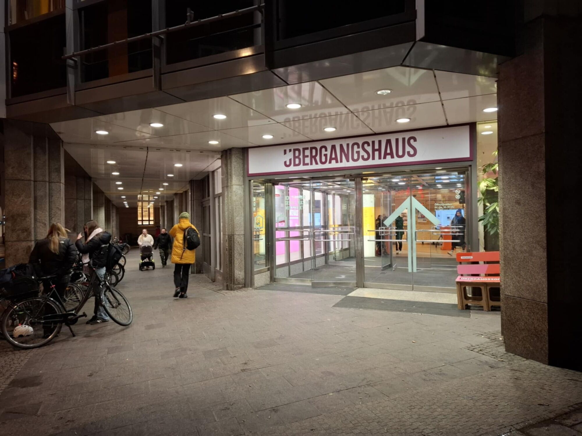 Ehemaliges Karstadtgebäude in Lübeck, sozial-kulturelle Interimsnutzung