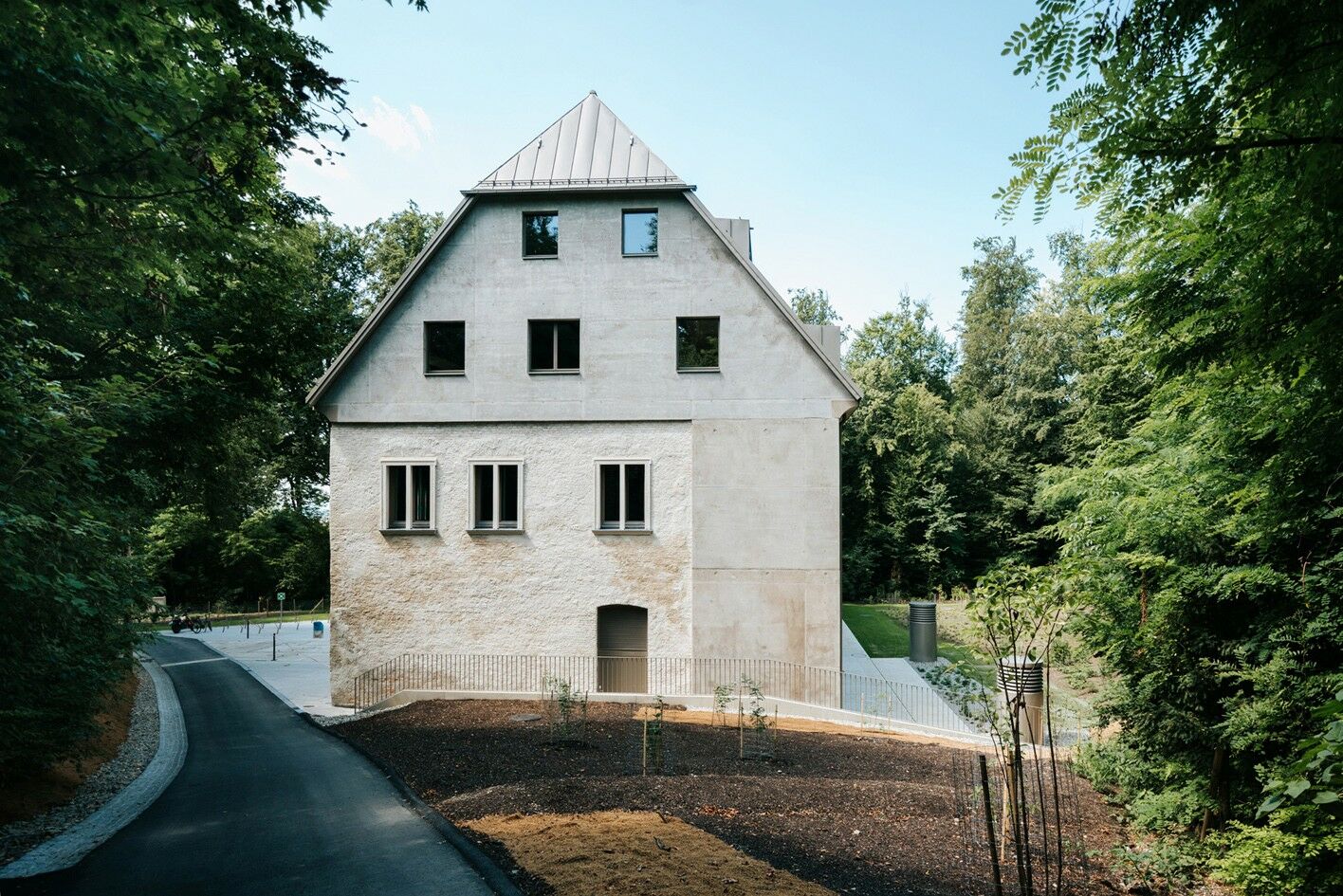 Wiederaufbau von leb idris architektur in Graz