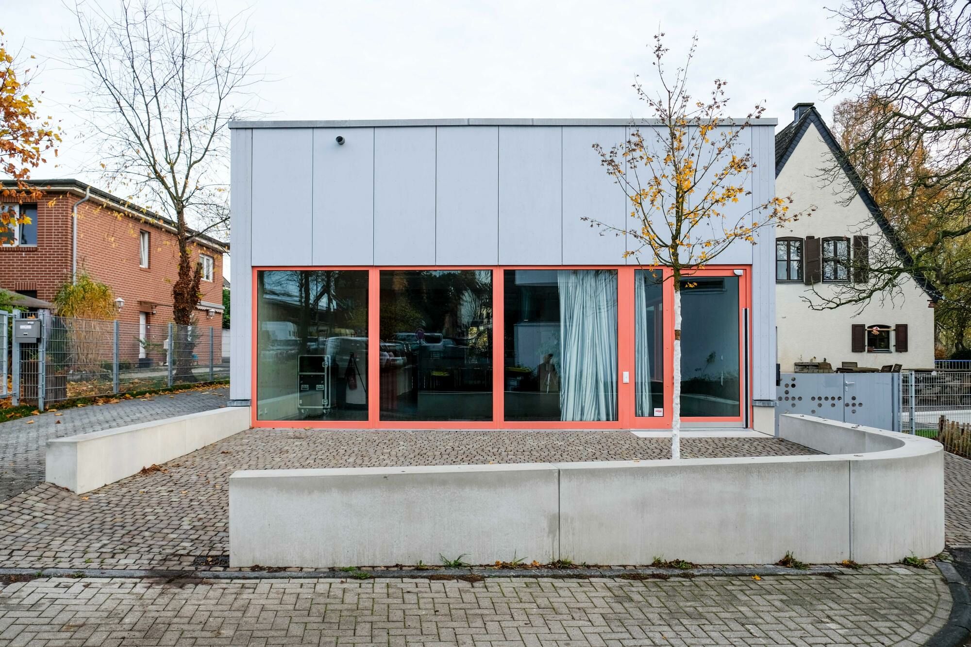 Hutta Architektur und Knüvener Architekturlandschaft in Köln
 
